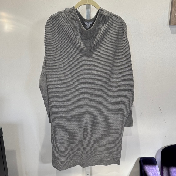Halston Heritage Gray Turtleneck Sweater - Picture 1 of 5